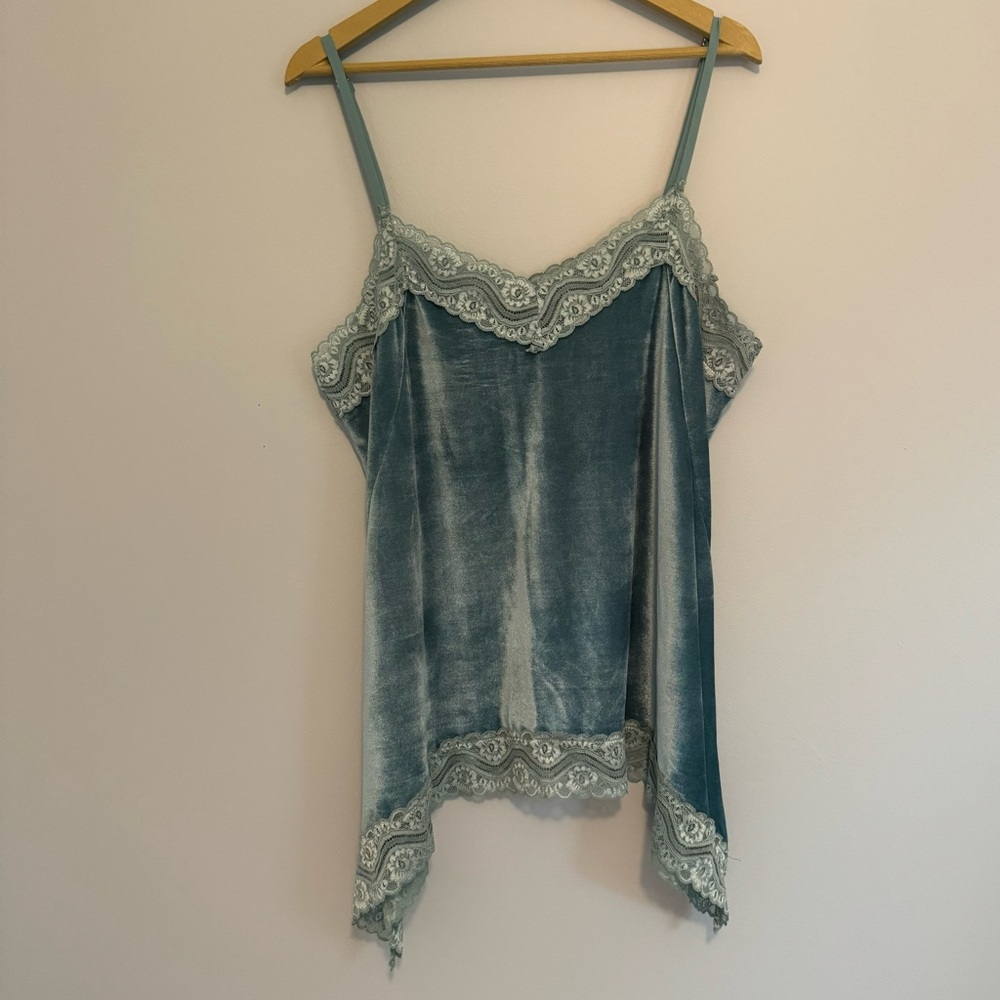 Blue lace and velvet tank top XL